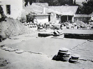 Εργαστήριο κεραμικής στο Μαρούσι 1965