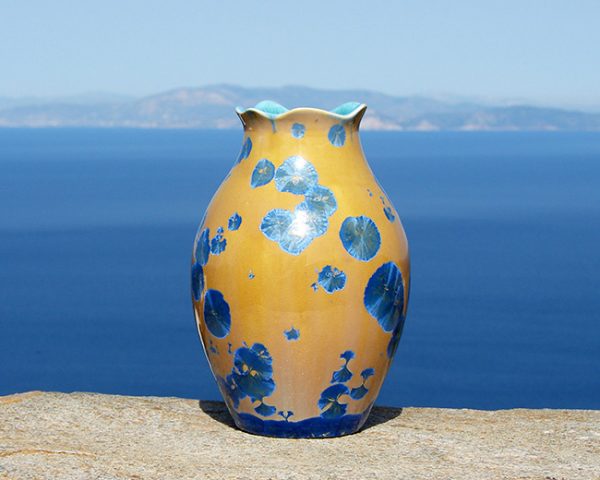 crystalline-vase-blue-on-orange-2020-2_sifnos-stoneware