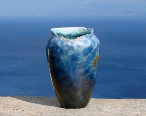 crystalline-vase-lustre-blue_sifnos-stoneware