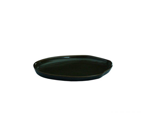 small-irregular-plate-side-view_sifnos-stoneware